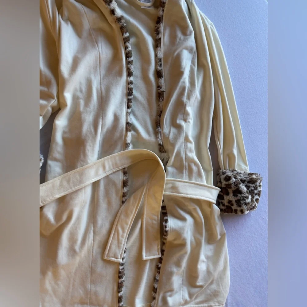 Serra Robe - Picture 4 of 11